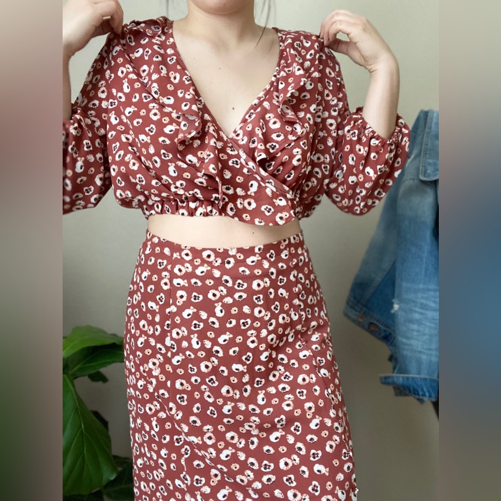 Floral Maeve Two-Piece Set - Picture 4 of 5
